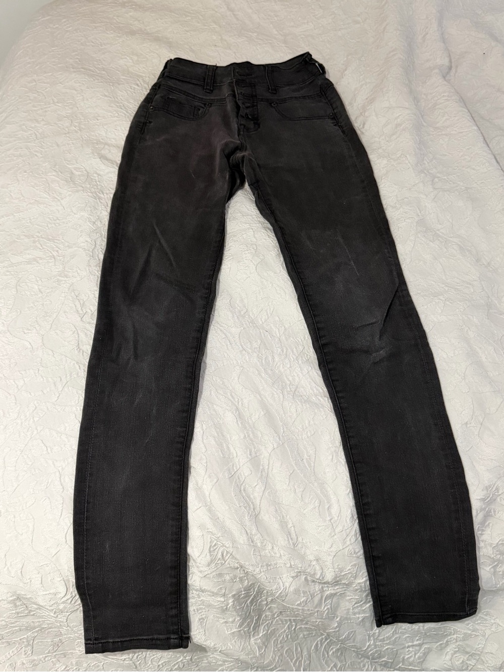 Aeropostale Black Skinny Jeans - High Rise Stretch